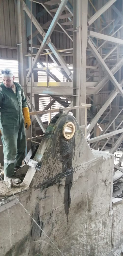 Industrial equipment maintenance